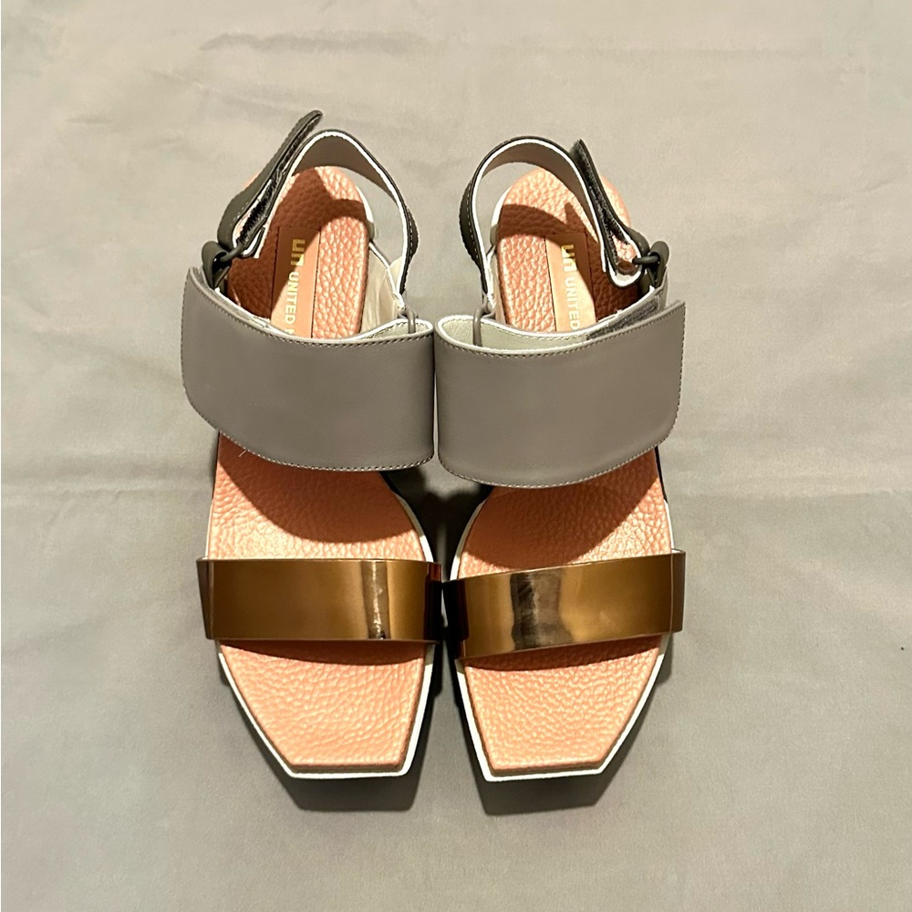 Stylish Gray and Pink Women's Wedge Sandals United Nude - Picture 3 of 11